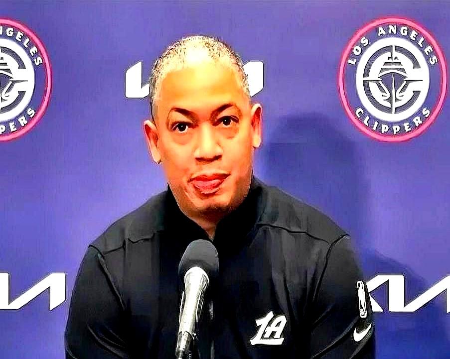 卢指导赛后总算说了句大实话！快船最近真够拉胯的，近10场输9场，脸都快丢光了。哈