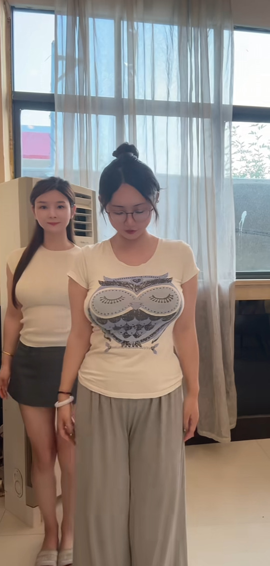 今天来闺蜜家做客，嫌弃我没给她买吃的