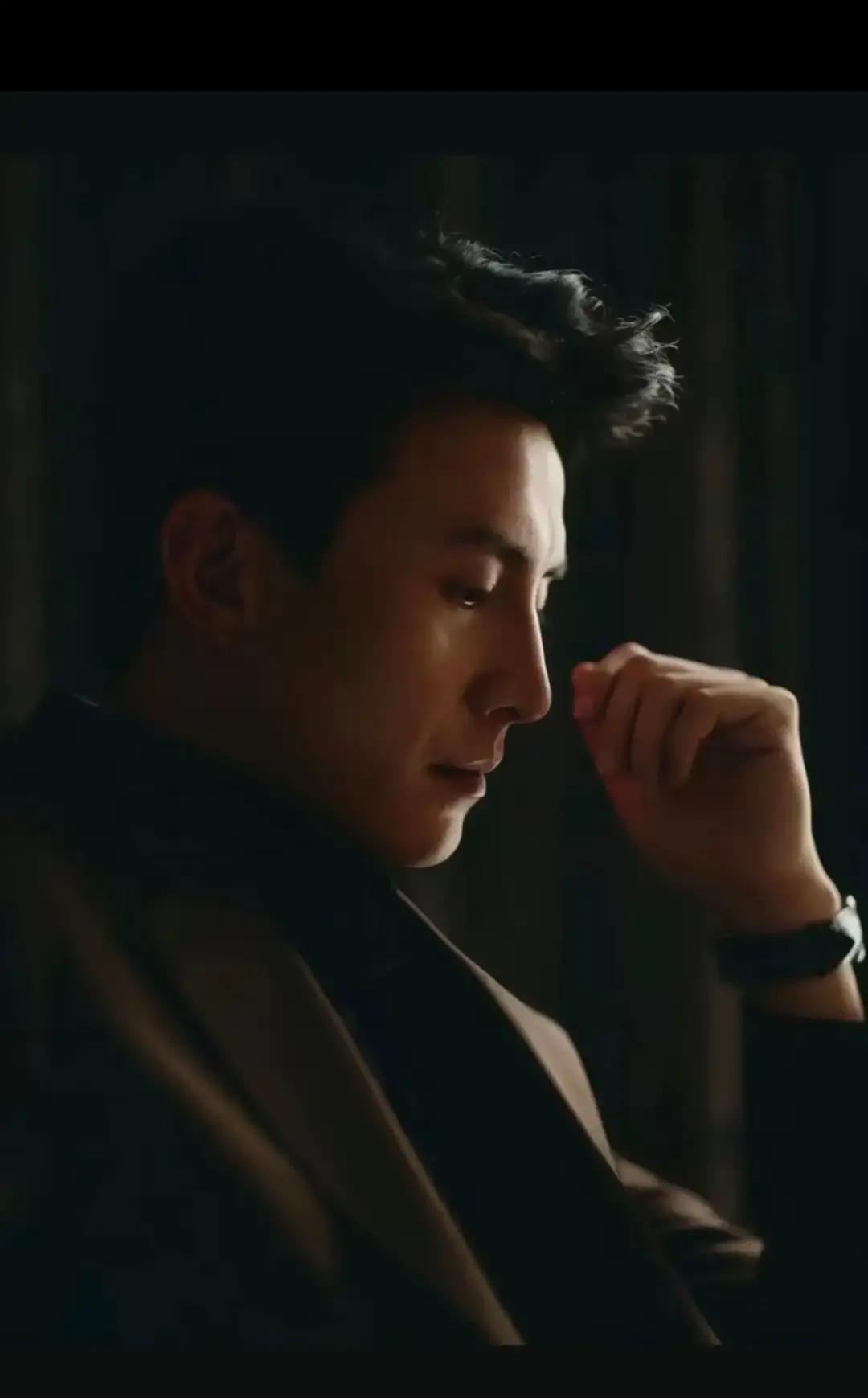 拒炒CP第1天，他掉粉20万！刘潇旭把“周宴京”留在剧里。直播里，搭档喊他