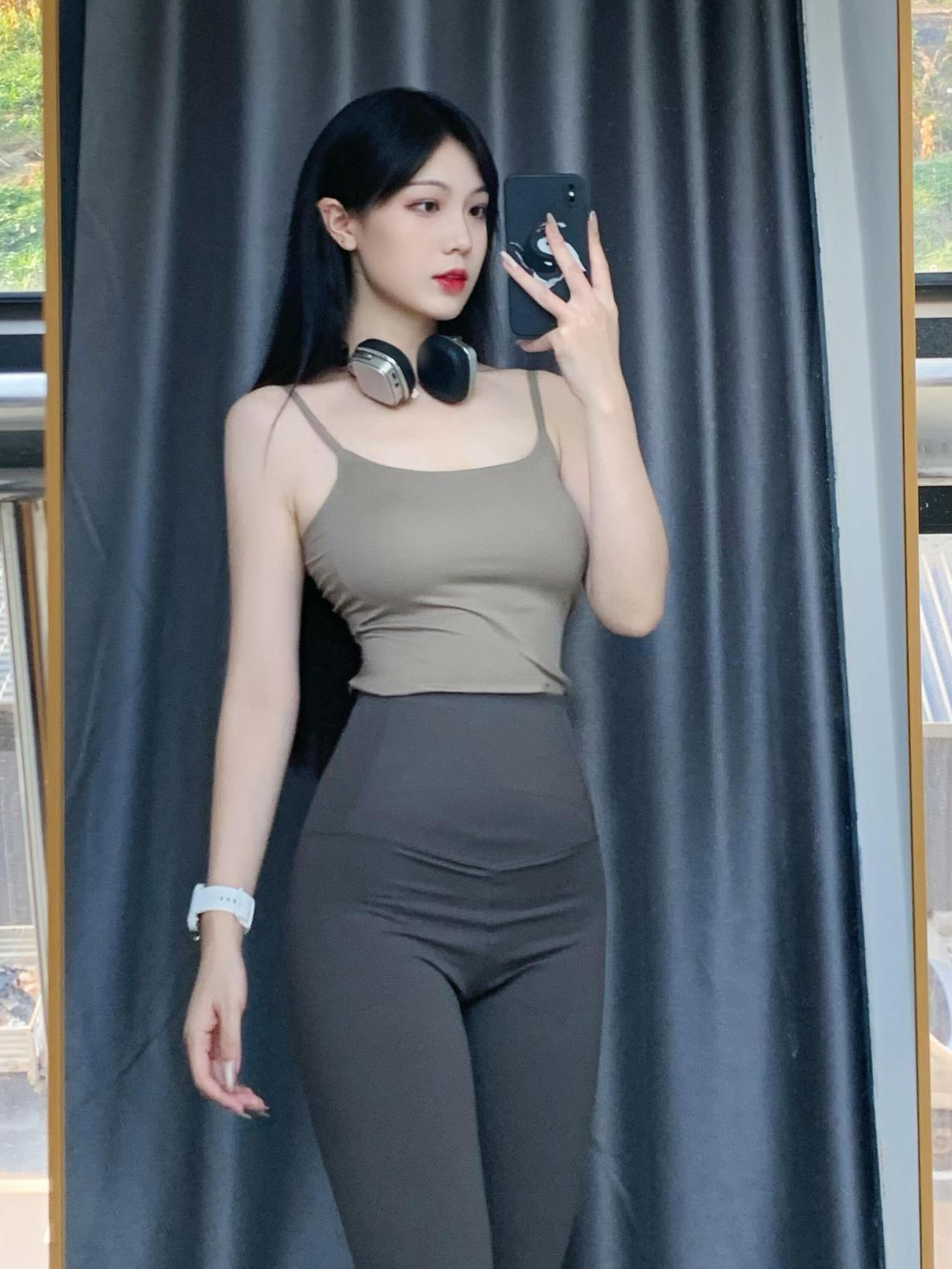 时尚性感，女神范十足