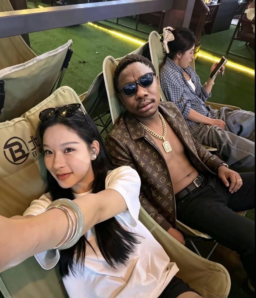 也是过上了幸福生活