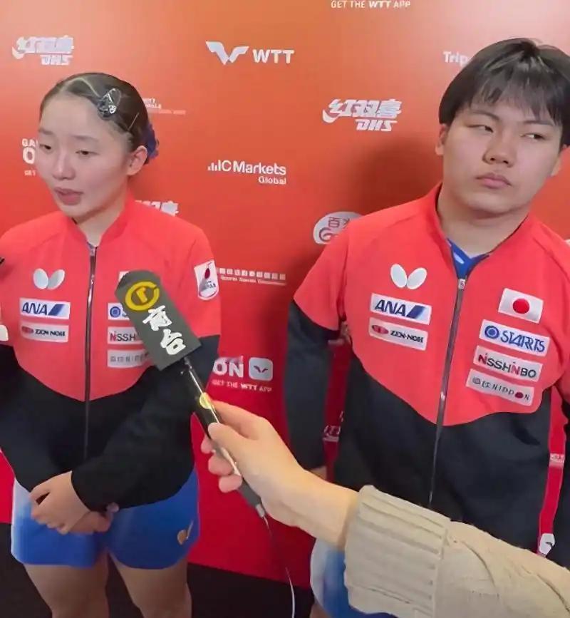 笑不活了，张本美和和松岛辉空的混双，一个解说“他俩不太沟通”，另一个解说“