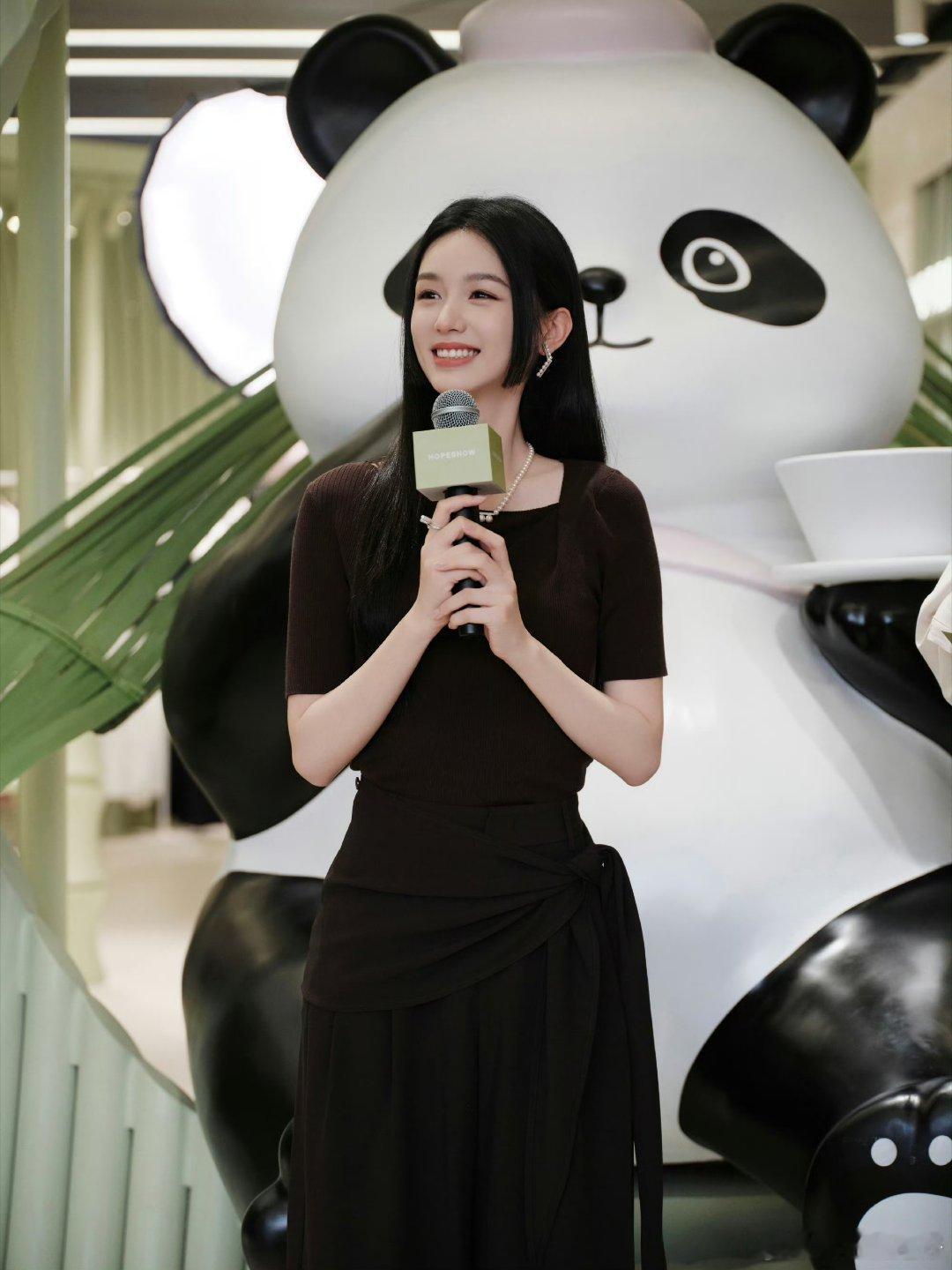 周也好美好甜。