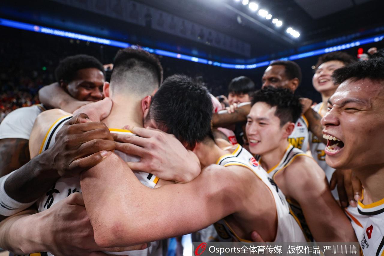 CBA和俱乐部杯难两全，广厦如果盯着后者，CBA卫冕很可能成为泡影广厦上赛