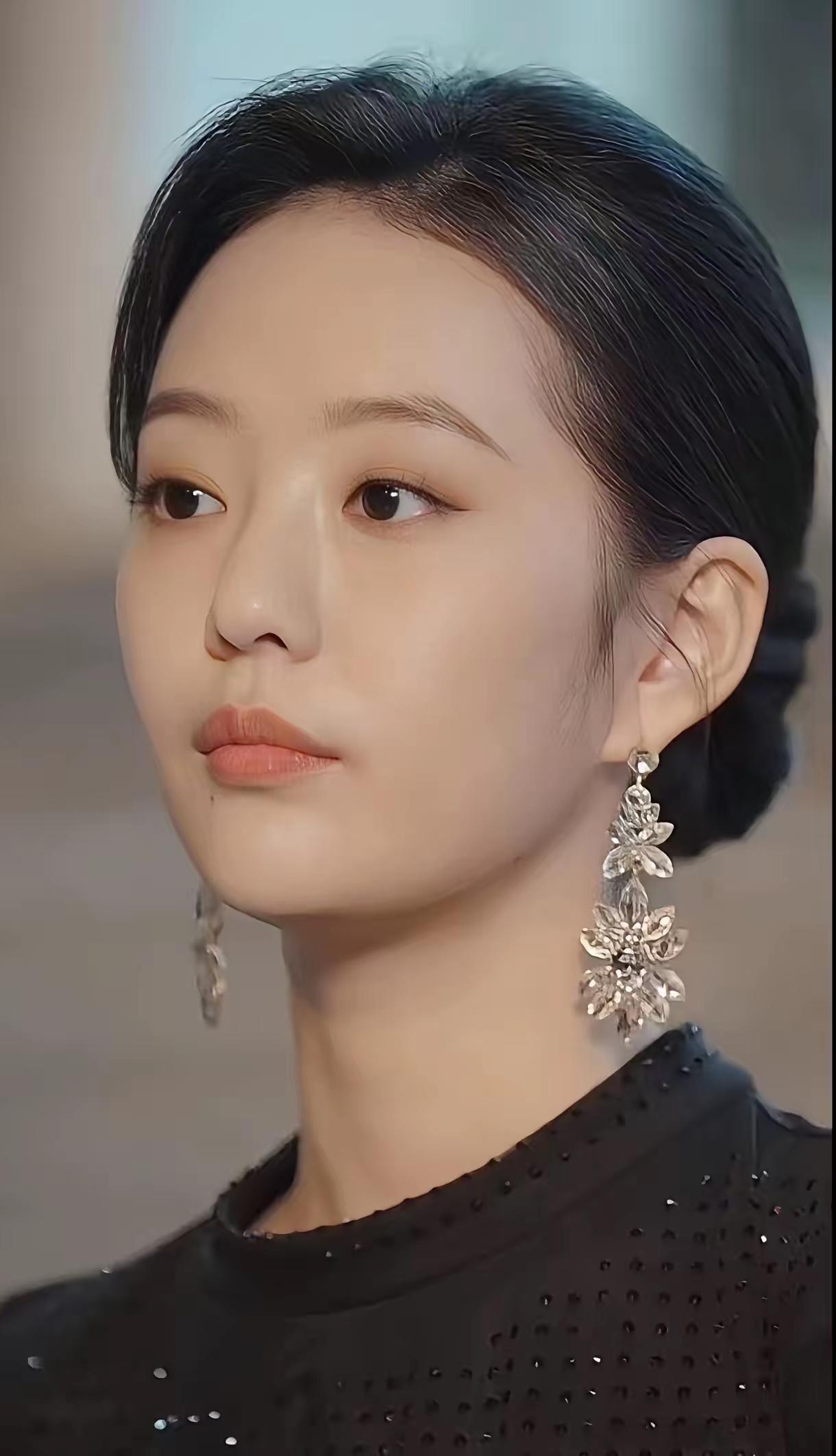 “短剧女王”徐艺真不再拍短剧了，粉丝希望她和孙樾合作也没戏了，不是因为她不喜欢演