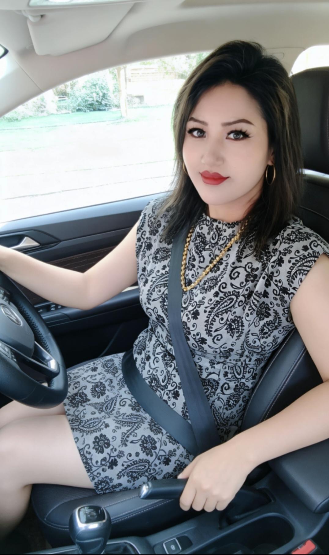 生活不是为了赶路，而是为了感受路。女生怎么穿搭会看上去很优雅怎样完成气质风穿搭