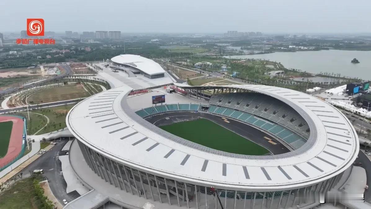 投资近30亿的孝感奥体中心竣工验收4月29日，孝感市奥体中心顺利通过竣工验收