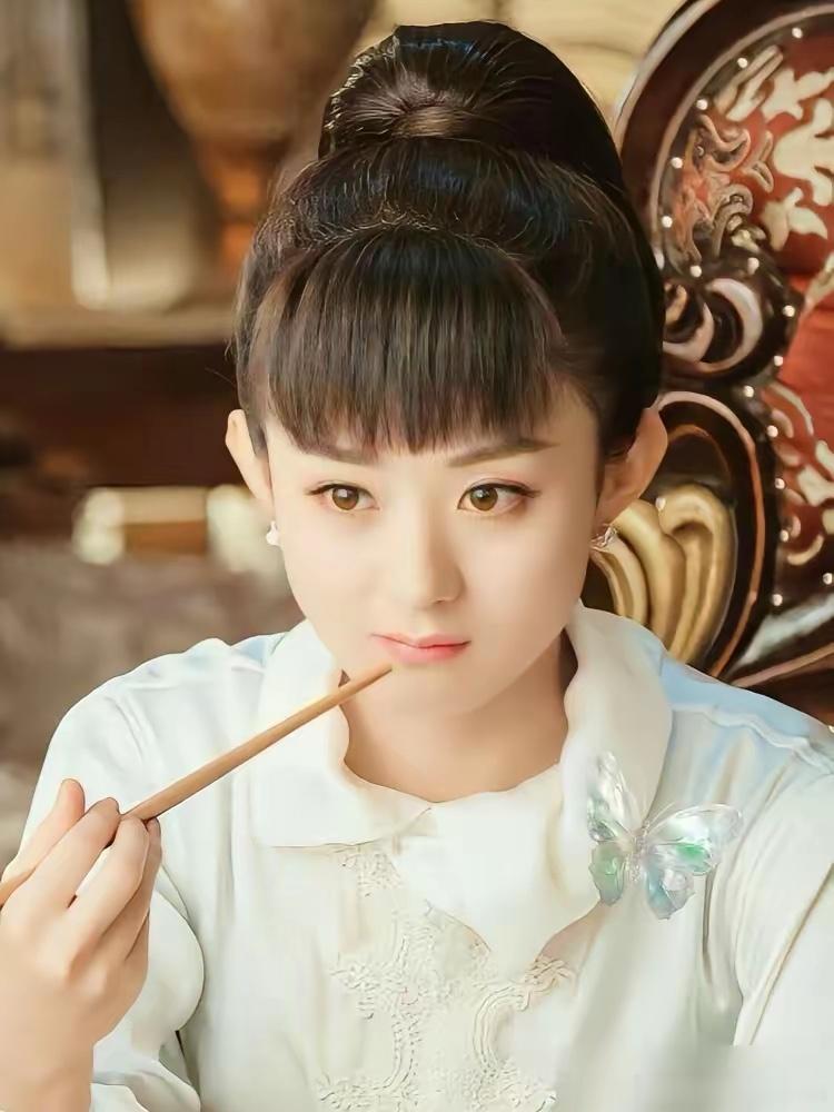 38岁的赵丽颖宁可看着新人毁掉自己的白月光，也绝不回去蹚装嫩这滩浑水。新剧《九