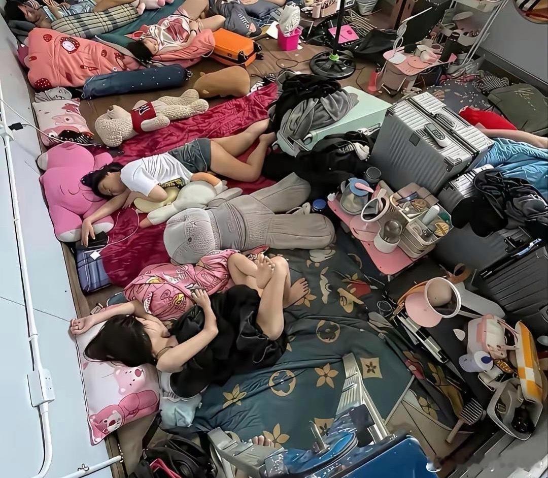 看到一个单位给租的员工宿舍，这样的单位还有必要呆下去吗？​​​