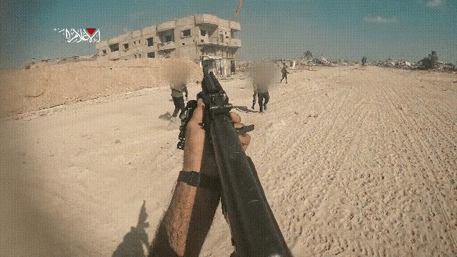 大批哈马斯钻出地道，奇袭以军据点：一敢死队员自爆殿后！上个月，哈马斯发动连级