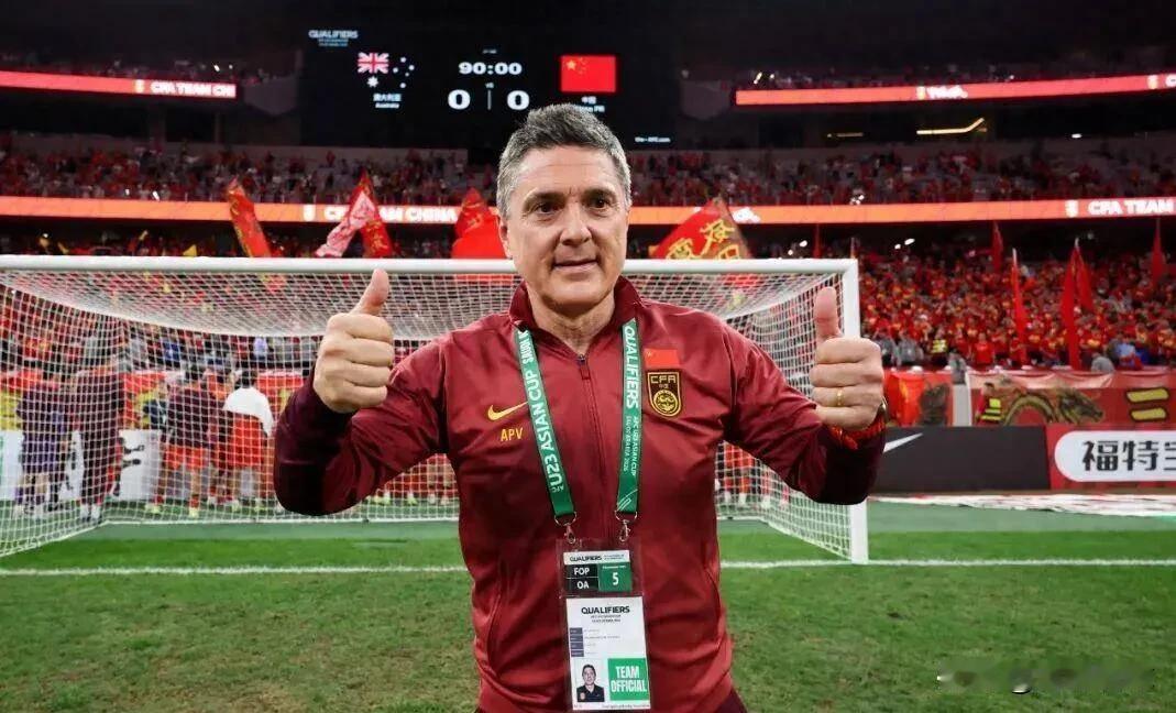 安东尼奥技战术打法总结1，五后卫摆大巴，防守密不透风，U23亚洲杯三场小组赛零