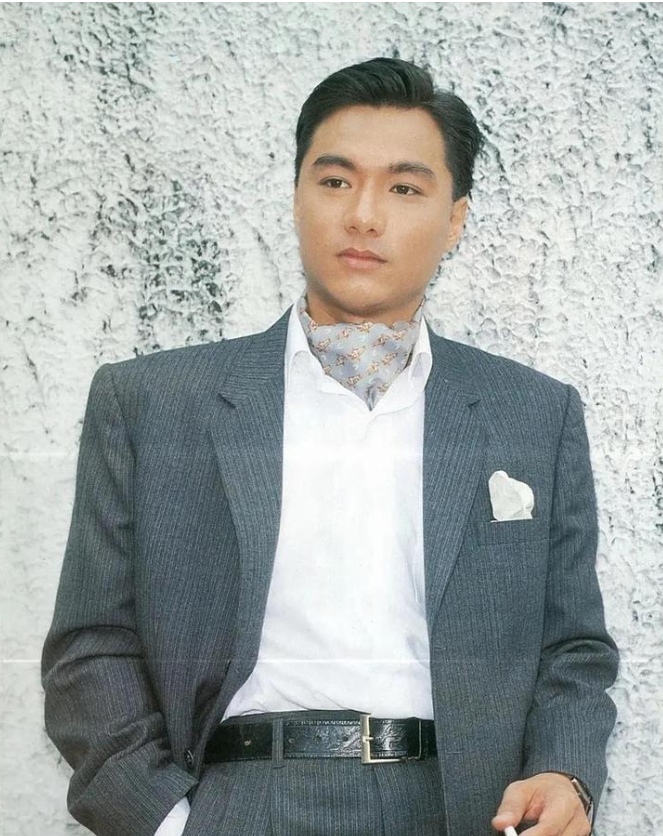 当年林俊贤可是放了一句特别硬气的话“等我挣够5000万，就退出娱乐圈！”结果没