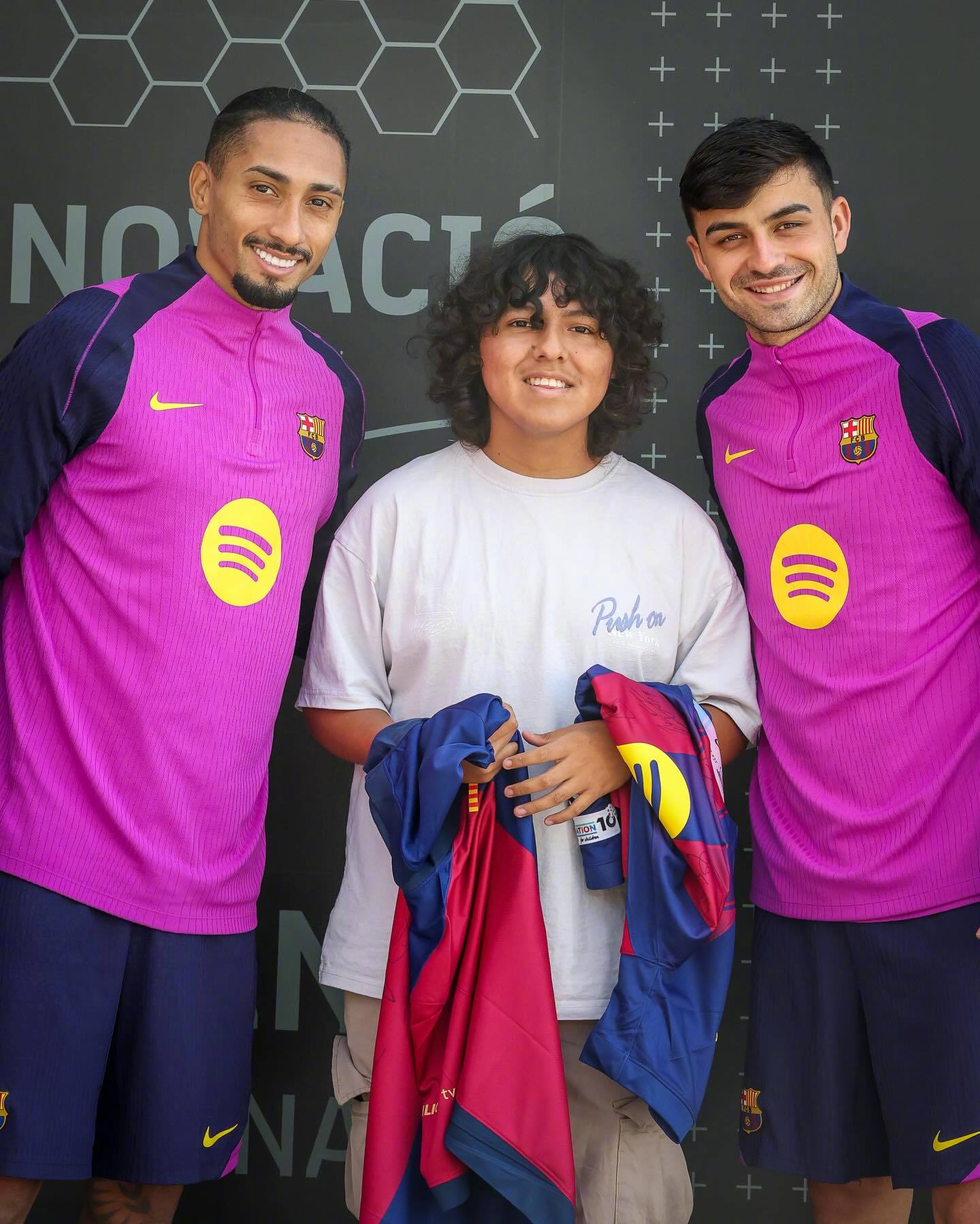 ✨满足小朋友们的愿望，让孩子们在康复过程中拥有惊喜和期待～❤️💙不仅仅是一家俱