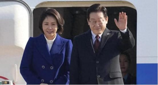 吃完了酒席，李在明启程离京，临走前终于对华改口，一个时代告终 要说这事儿有多