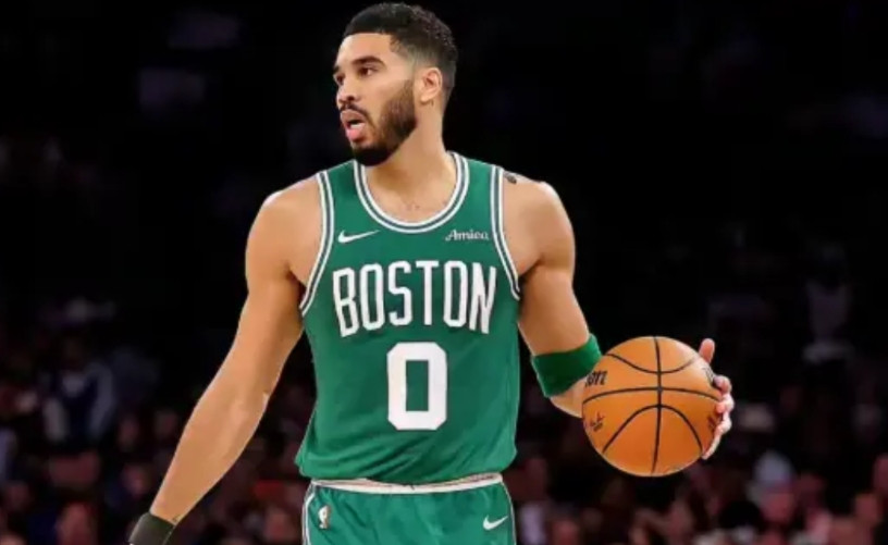 一个很有意思的现象，大家都知道，塔图姆复出了。当然，这不是重点，重点是，复出