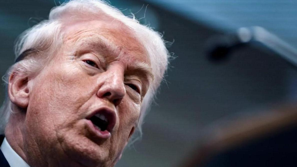 谈崩24小时，特朗普真动手了！美军一道命令，让伊朗变成“死港”谈判桌刚掀，军