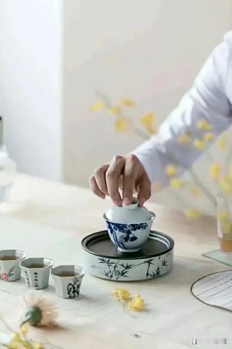 非常现实的一段话：“男人如果有钱，最不值钱的就是女人；男人如果没有钱，最值