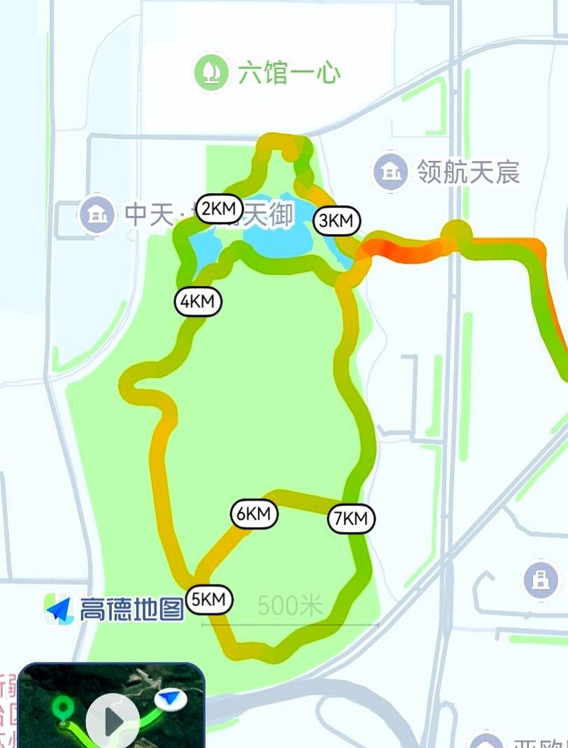 冬季有氧慢跑，简直太爽了！他在零下4度的乌鲁木齐文化公园里特意打开许久不