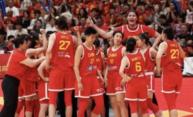 中国女篮101-92险胜日本女篮，虽赢球但暴露2大隐患！1、罚球25中12！命