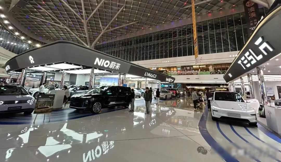 市场被严重透支，汽车经销商将要度过一个寒冷漫长的冬天！展厅空荡