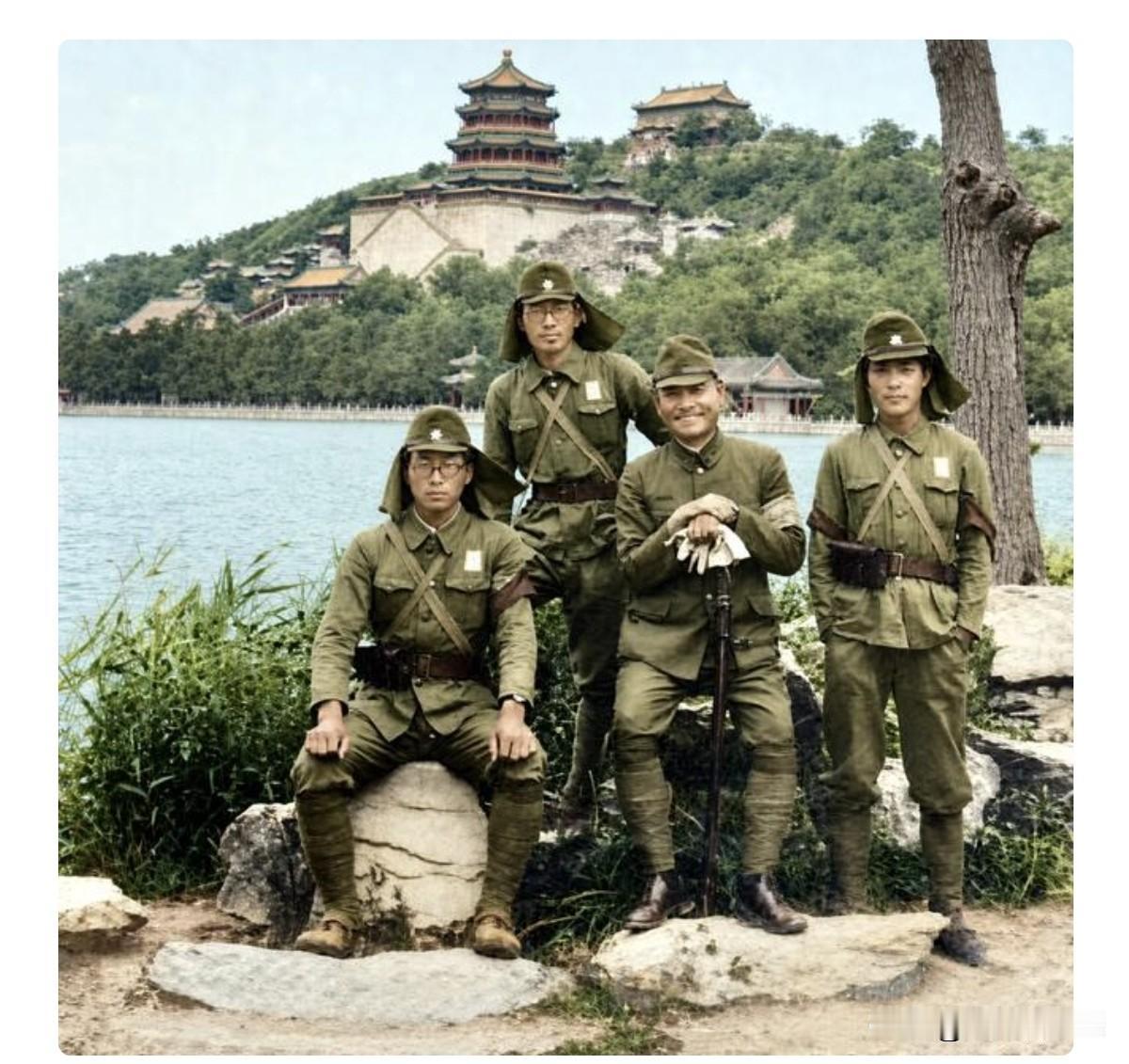 我也不知道什么原因，每当我要骂他们时，就被限流了。他们在颐和园留影，因为他们