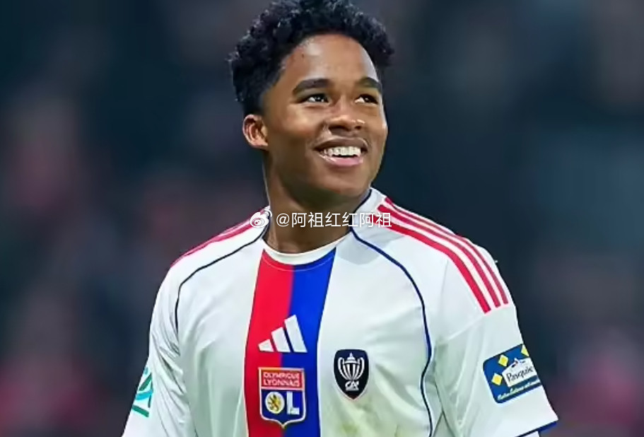 据《队报》报道，由于无法触发免租金的条款，里昂至少要为恩德里克向皇马支付20万欧