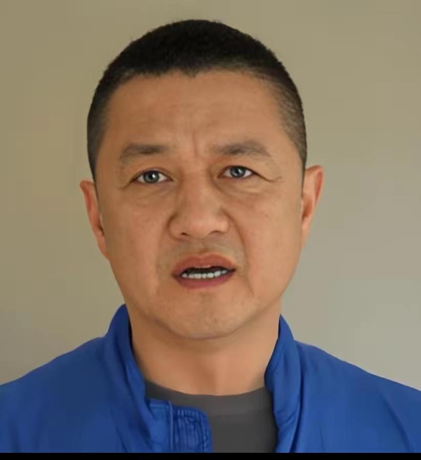 李亚鹏发愁的事还多着呢，不是民宿也不是嫣然基金，而是他宝贝女儿的婚恋问题。