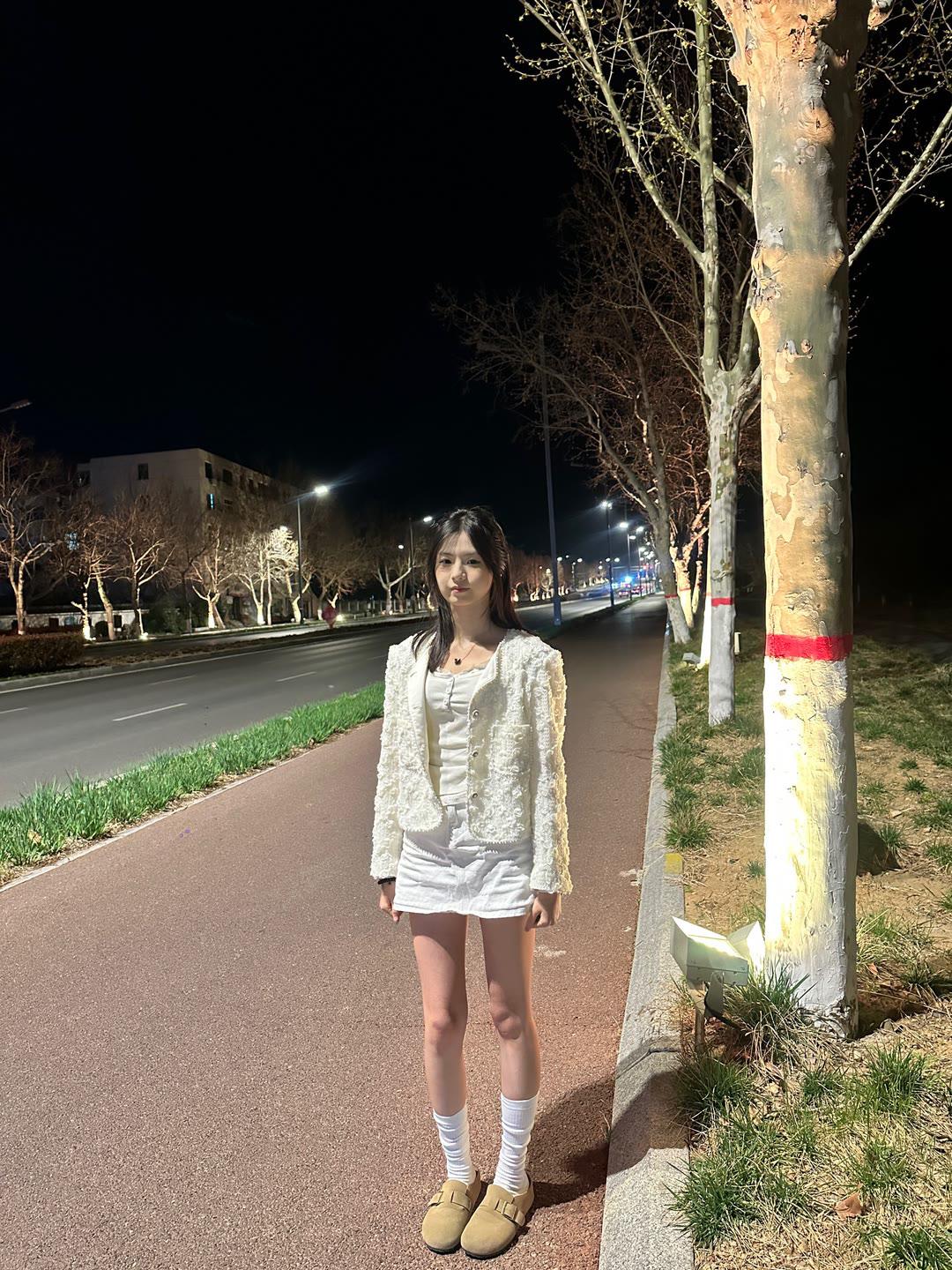 如何穿搭显得淑女一点