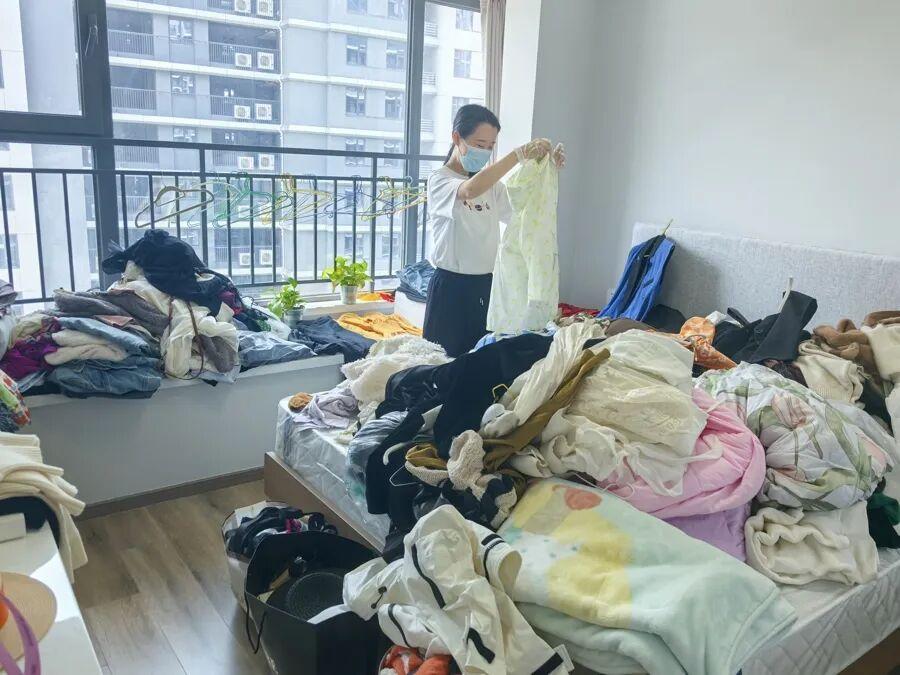 果然是有钱任性！上海，女子住市区300㎡大平层，眼看家里的东西越放越多，最后实在