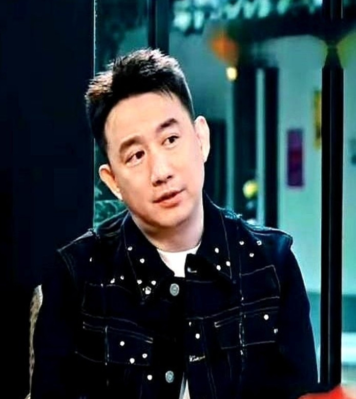 演员黄磊说：