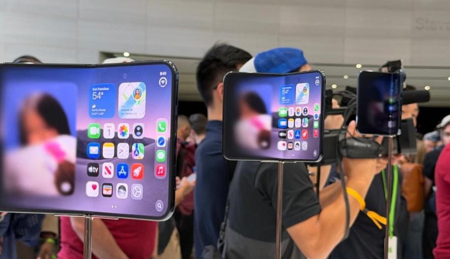 太讽刺了。 印度组装了全球约25%的iPhone，iPhoneDuo却比美