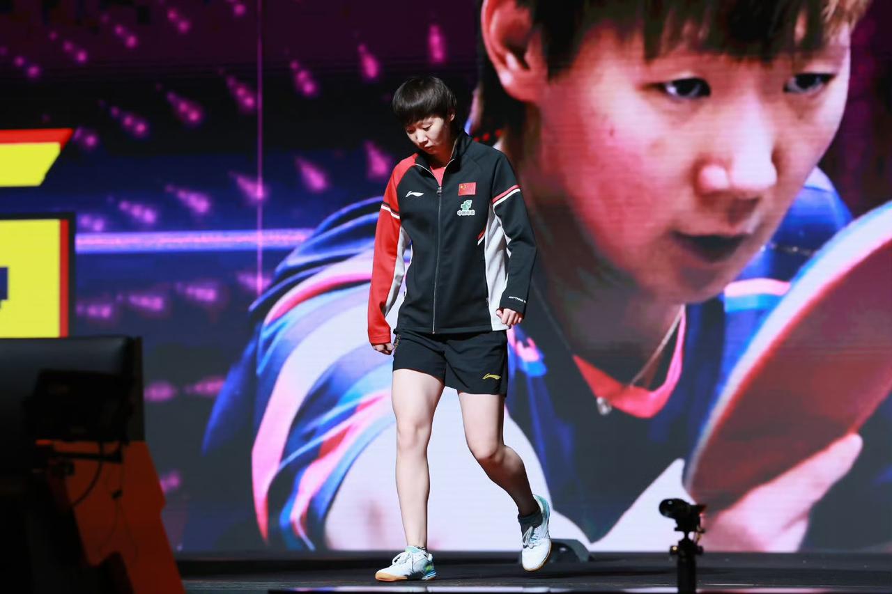 WTT香港年终总决赛，比赛开始前选手入场会播放每个人都不同的对应海报和音乐。尤