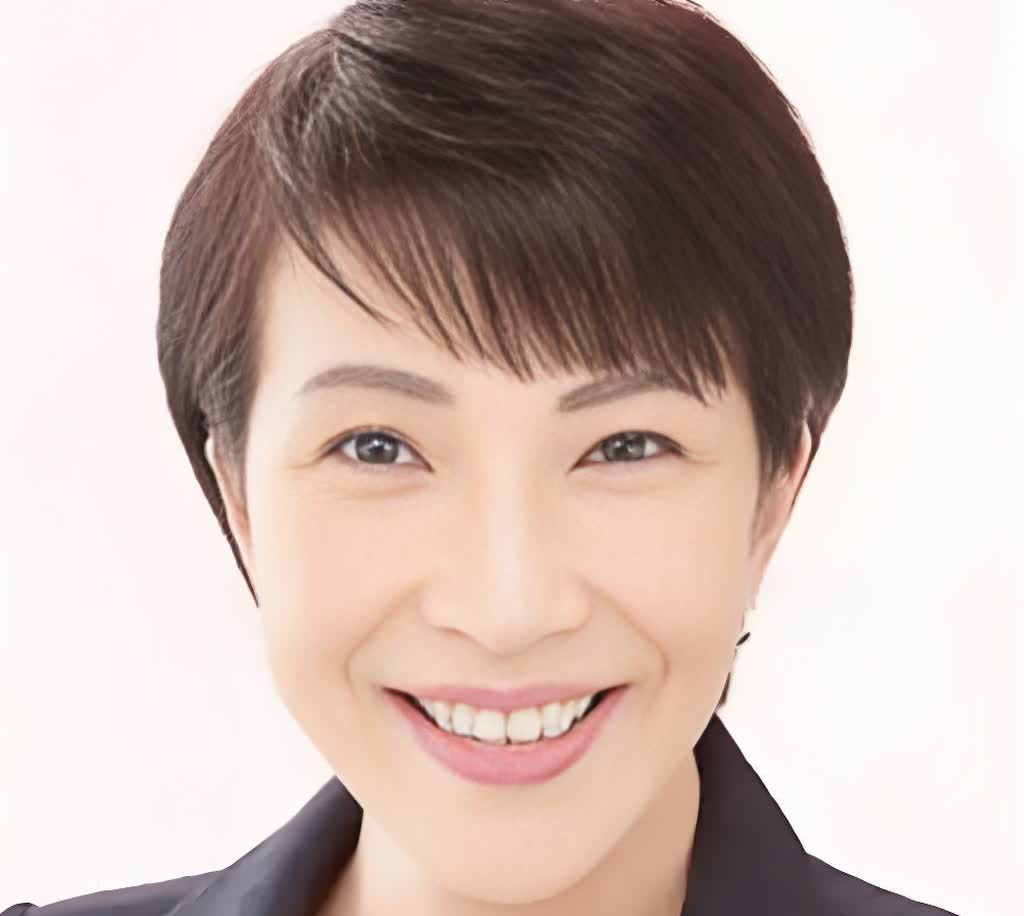 我个人希望，还是让高市早苗能够接替石破茂，上任成为日本首相吧！毕竟她成为了日本首