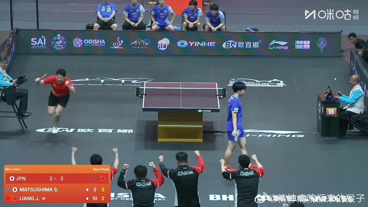 不要嘲笑国乒现在的这批队员，说他们不行不堪重任。以前有马龙，樊振东的时候，同样
