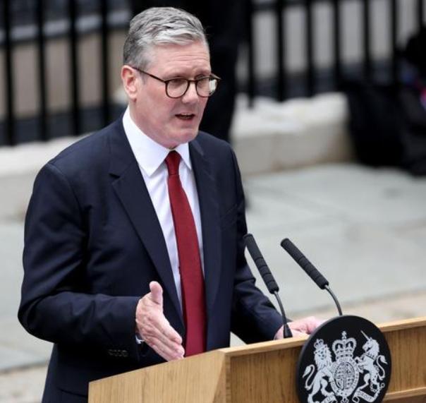 7年没访华，英国首相被卡了，一点都不冤！英国想来可以，得先把事办了