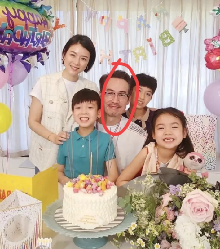 一觉醒来TVB视帝陈豪天塌了！！！54岁的TVB视帝陈豪，经济压力曝光