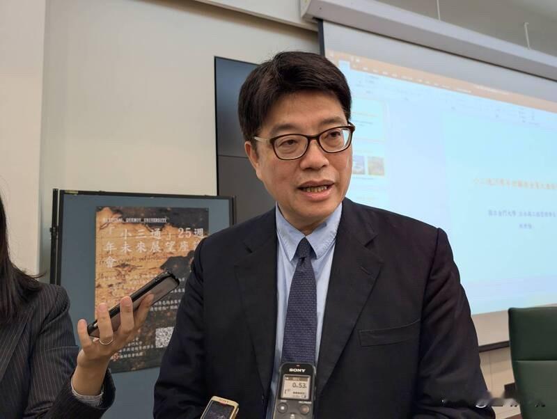 邱垂正：无兴建厦金大桥计划针对兴建厦金大桥议题，台陆委会主委邱垂正今天（23