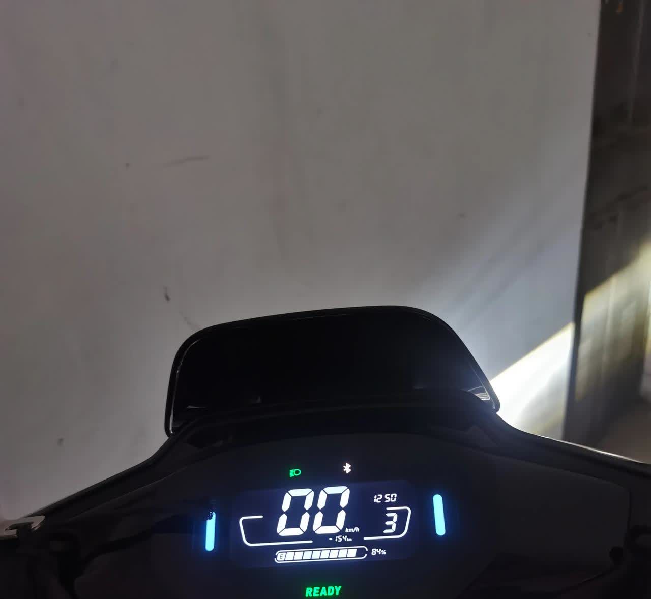 电摩今天两周岁了，之前有记录车辆状况不多费墨，重点仍然说原车72v-32w铅酸电