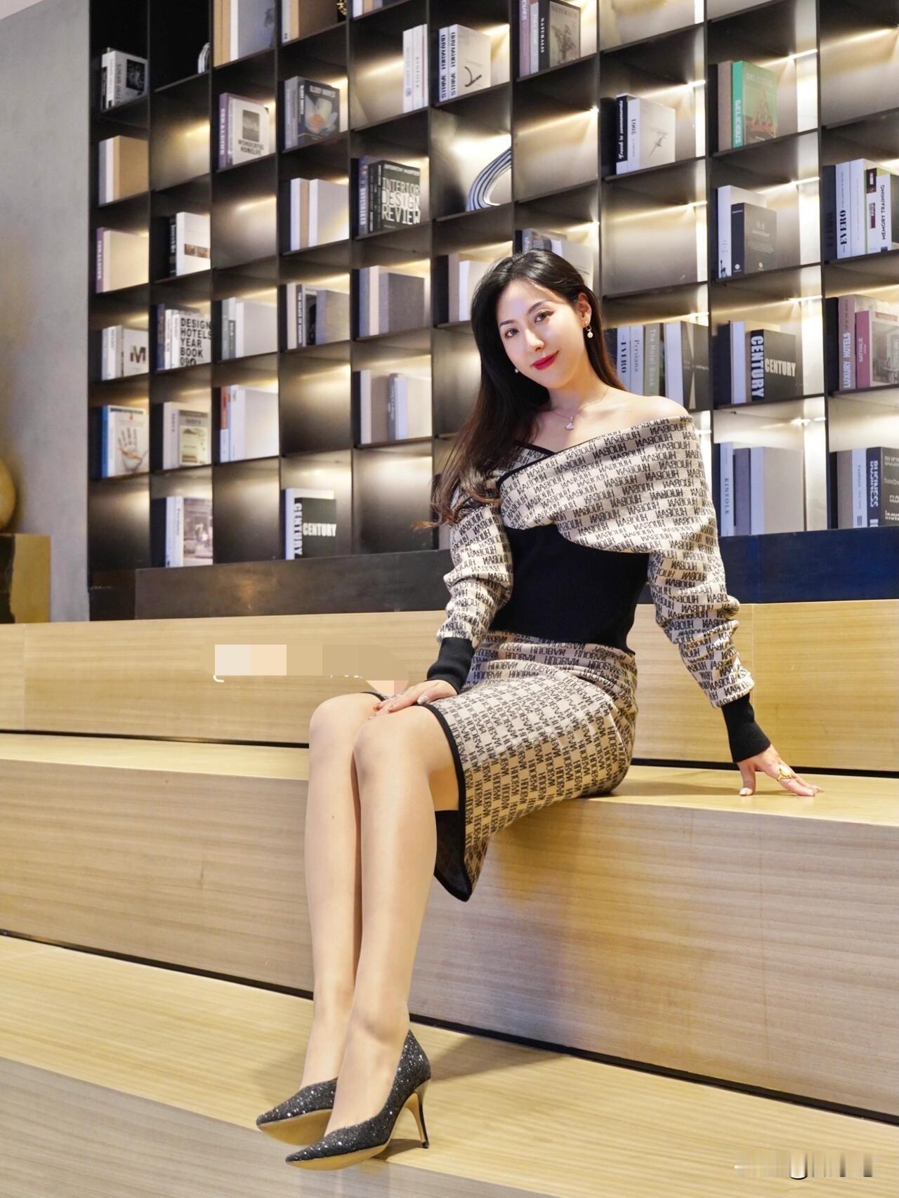 优雅艺术之旅，品味时尚穿搭