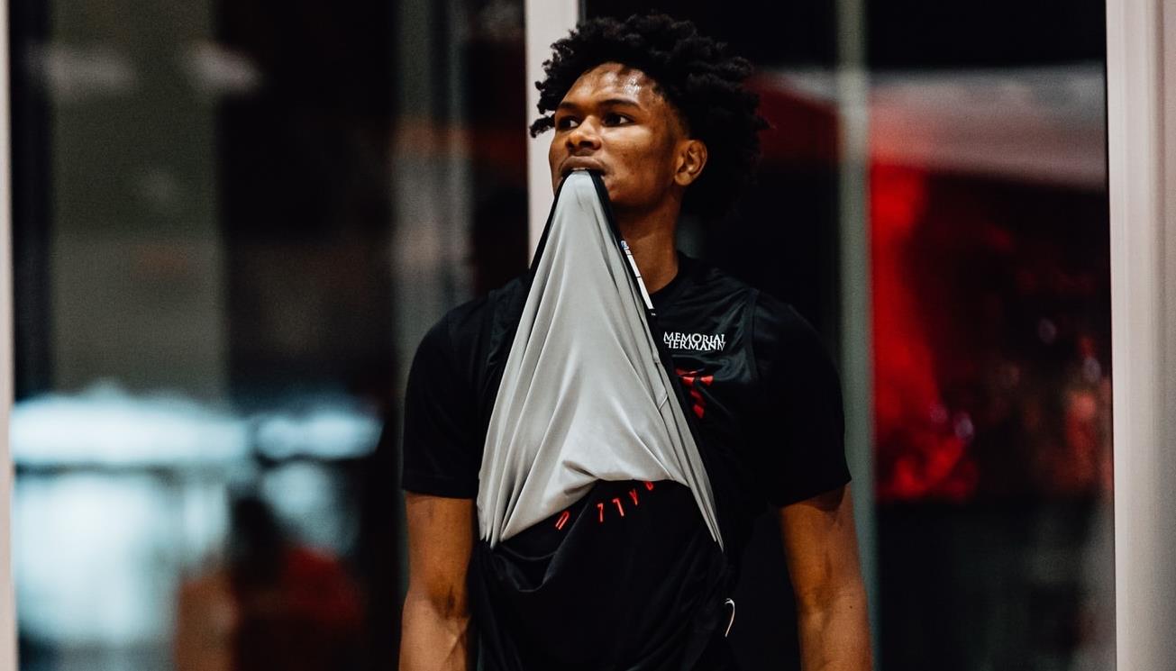 火箭队2连败，2天时间里主场连续输球，确实不像强队所为！火箭队巨星杜兰特在接受采