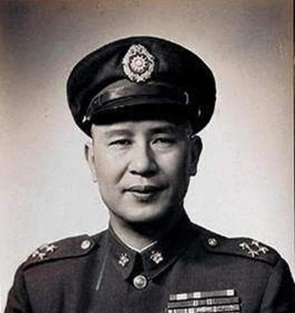 1949年小诸葛白崇禧向蒋介石献策:既然败局已定,与其飞往台湾不如南下干掉越南…