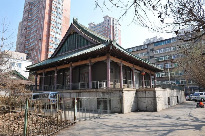 中日要是真的再打起来，小日本并不怕，最可怕的还是哪些成批的汉奸走狗二狗子。中日要