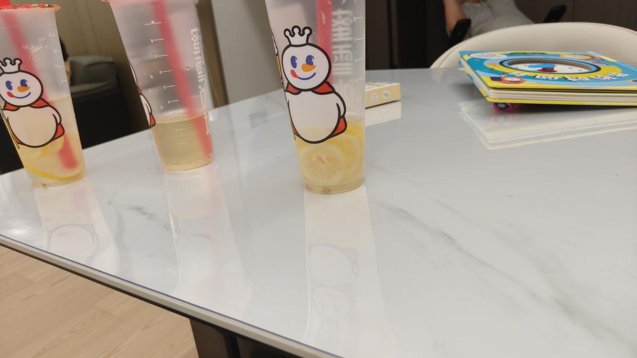 谁能把媳妇当姑娘看待，我是怎么也不会相信的。我自认为平时对媳妇还算不错，孩子我照