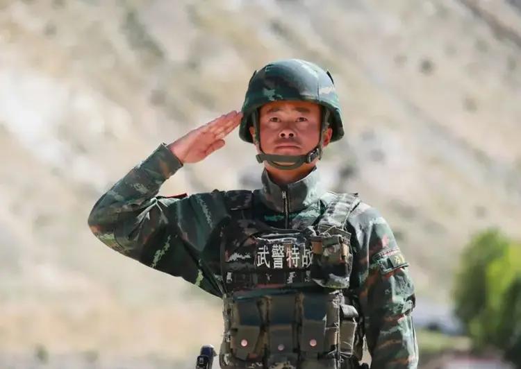 杨友刚，男，汉族，1985年9月生，贵州遵义桐梓人，中共党员，武警西藏自治区总队