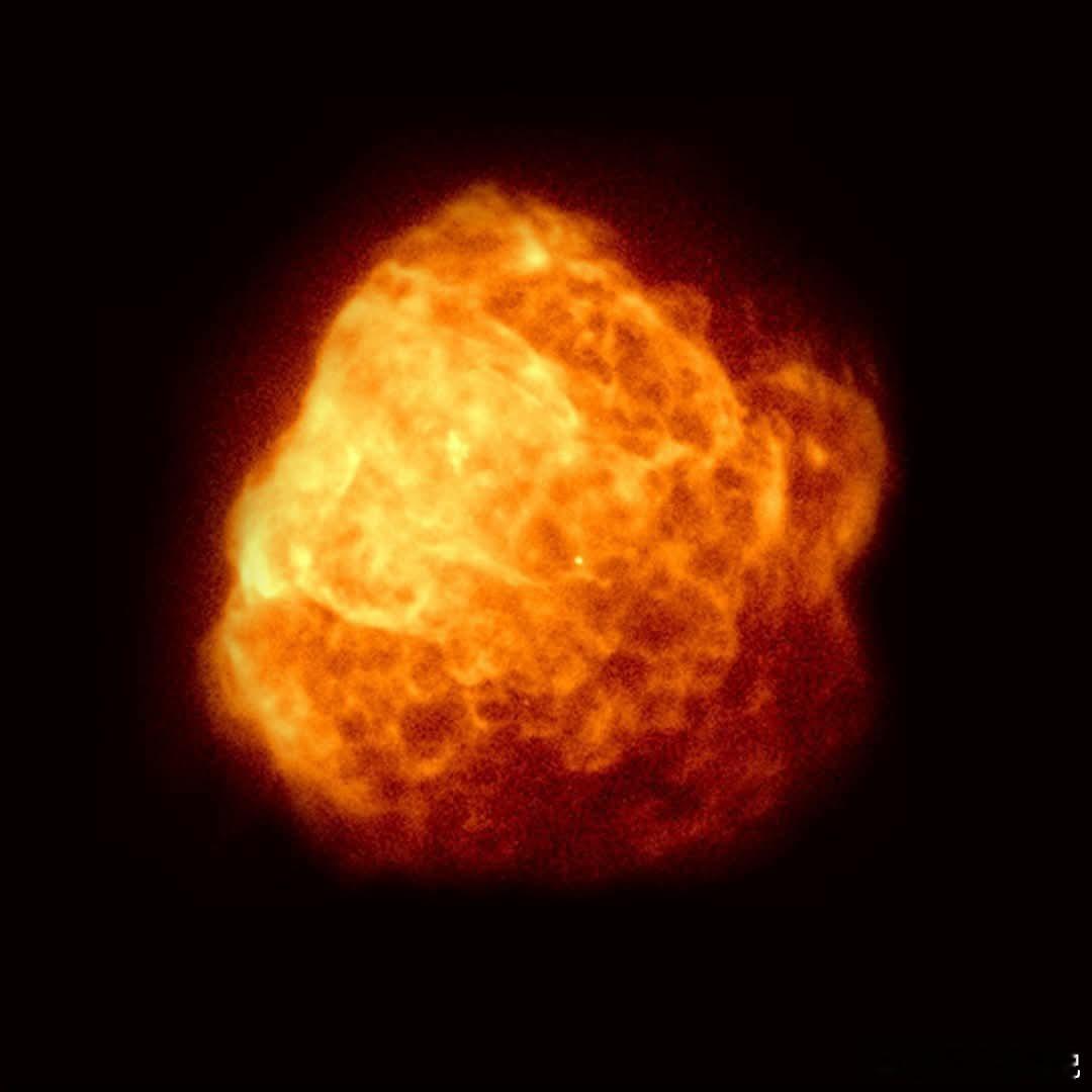 一场恒星爆炸，被冻结在爆发的中间，持续了4000年。爱因斯坦探针刚刚捕捉到船底座