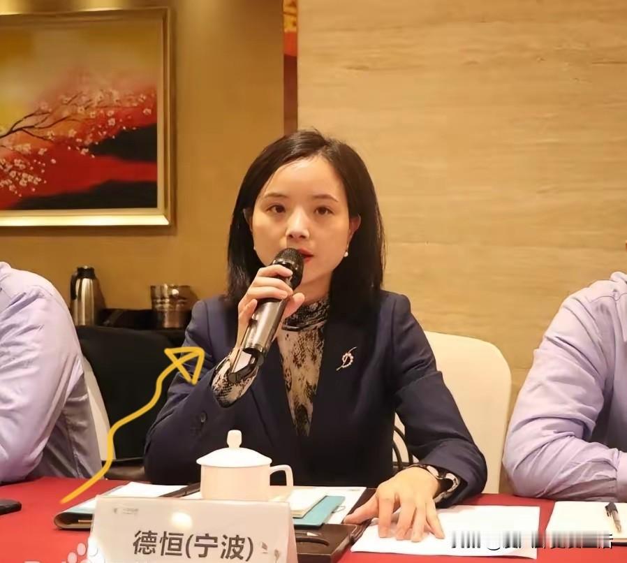 狗崽卓伟，这下摊上官司了。他跟踪偷拍了喻恩泰和宁波德恒律师事务所管理合伙人张