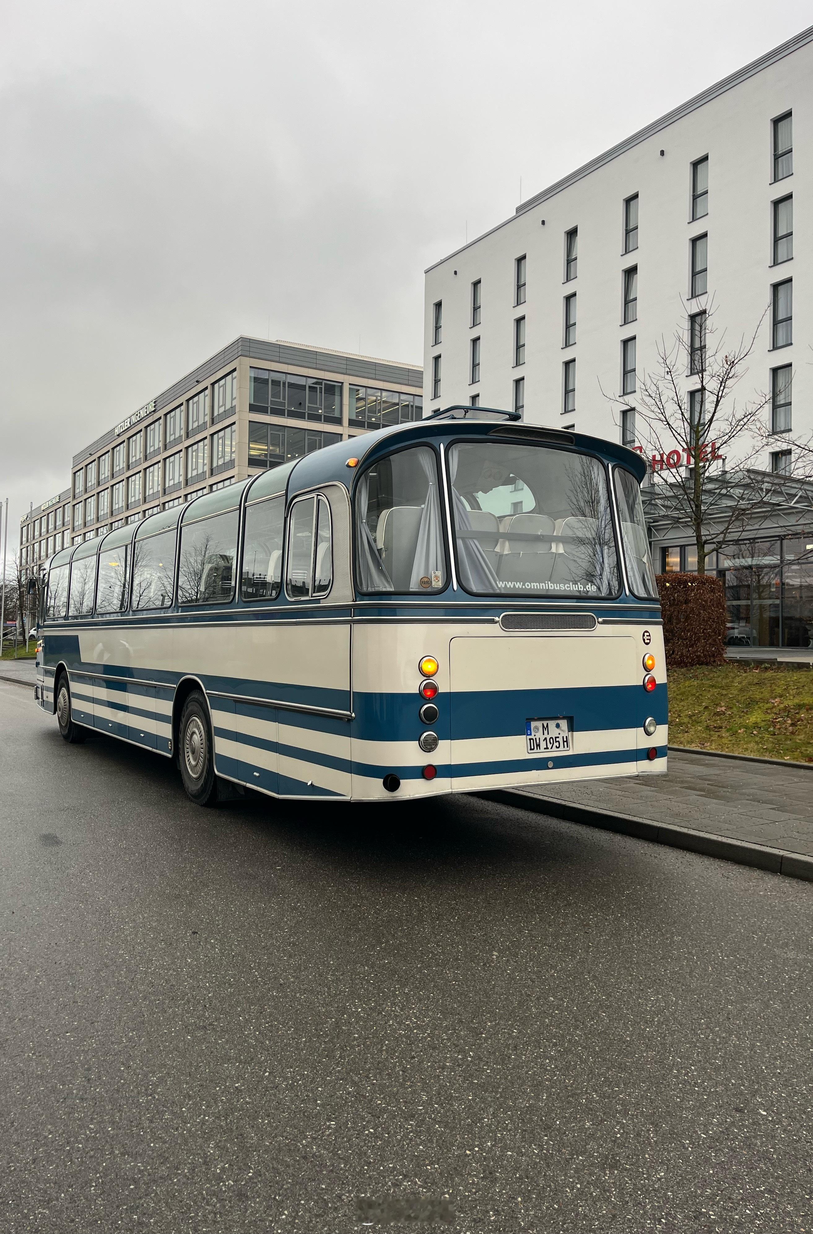 为什么老东西看上去这么好看