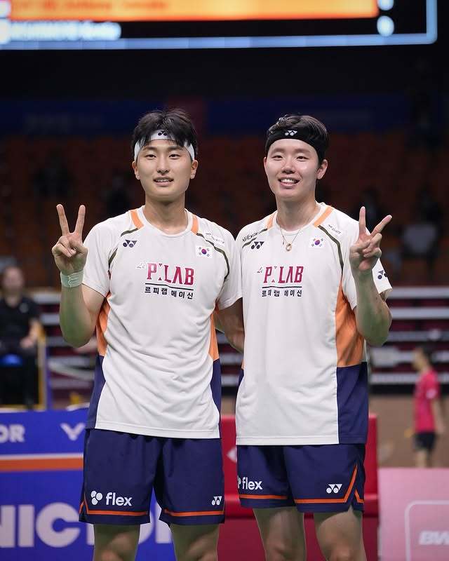 【徐金组合🇰🇷夺冠之路】1/16赛：21-15、21-14🇰🇷崔率圭/