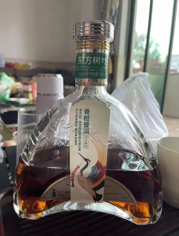 这包装喝出了几万块的感觉。