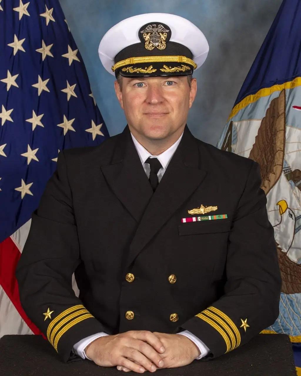 中美关系排第一。1中美关系是所有关系中的关键和核心！2中国现在可以影响世界